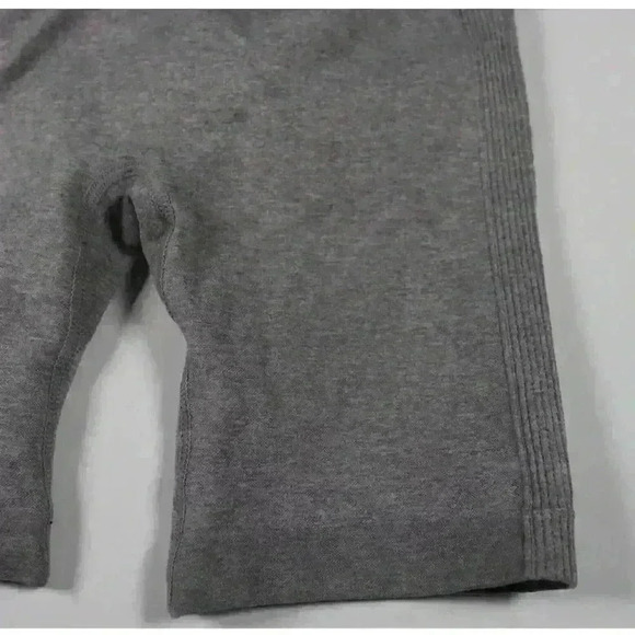 NWOT BUTT LIFT Bicycle Shorts Gray 5.5" Inseam Compression Flattering Women Sz S - Picture 3 of 9